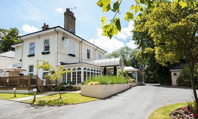 Forest Lodge Hotel