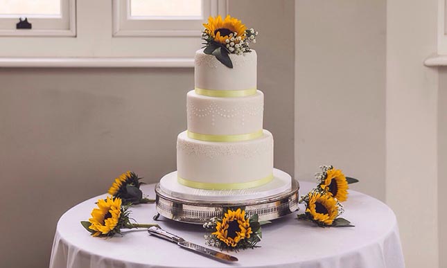 White's Cake House