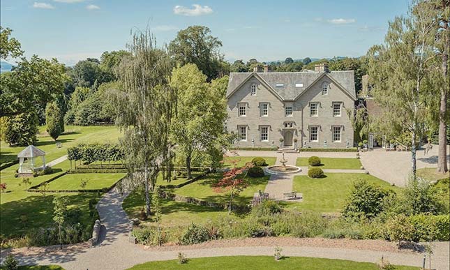 Lemore Manor