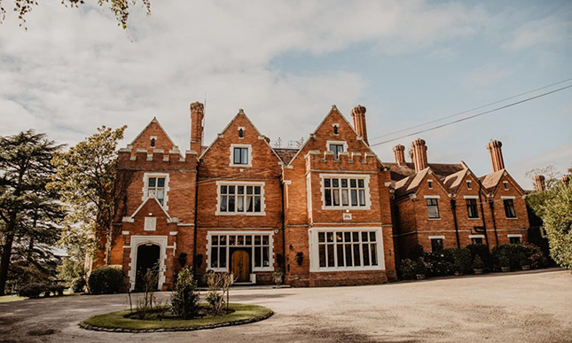 Highly Manor