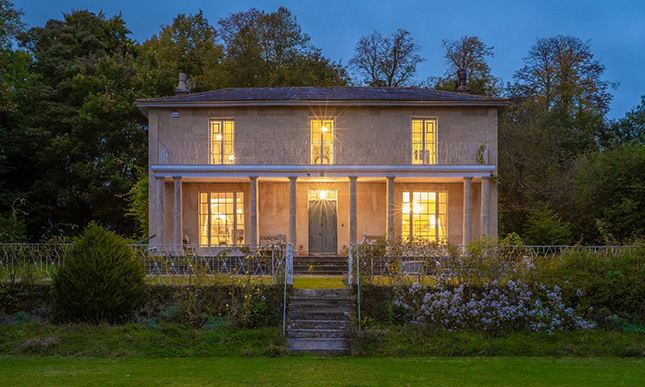 Henge Estate