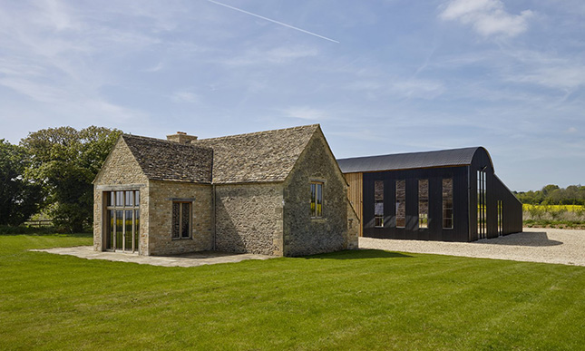 Hill Barn